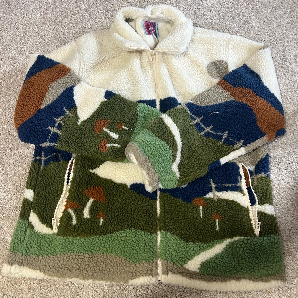 Urban outfitters size large mushroom/meadow Sherpa jacket